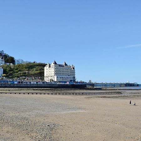 Granary Cottage Penrhyn Bay Bagian luar foto