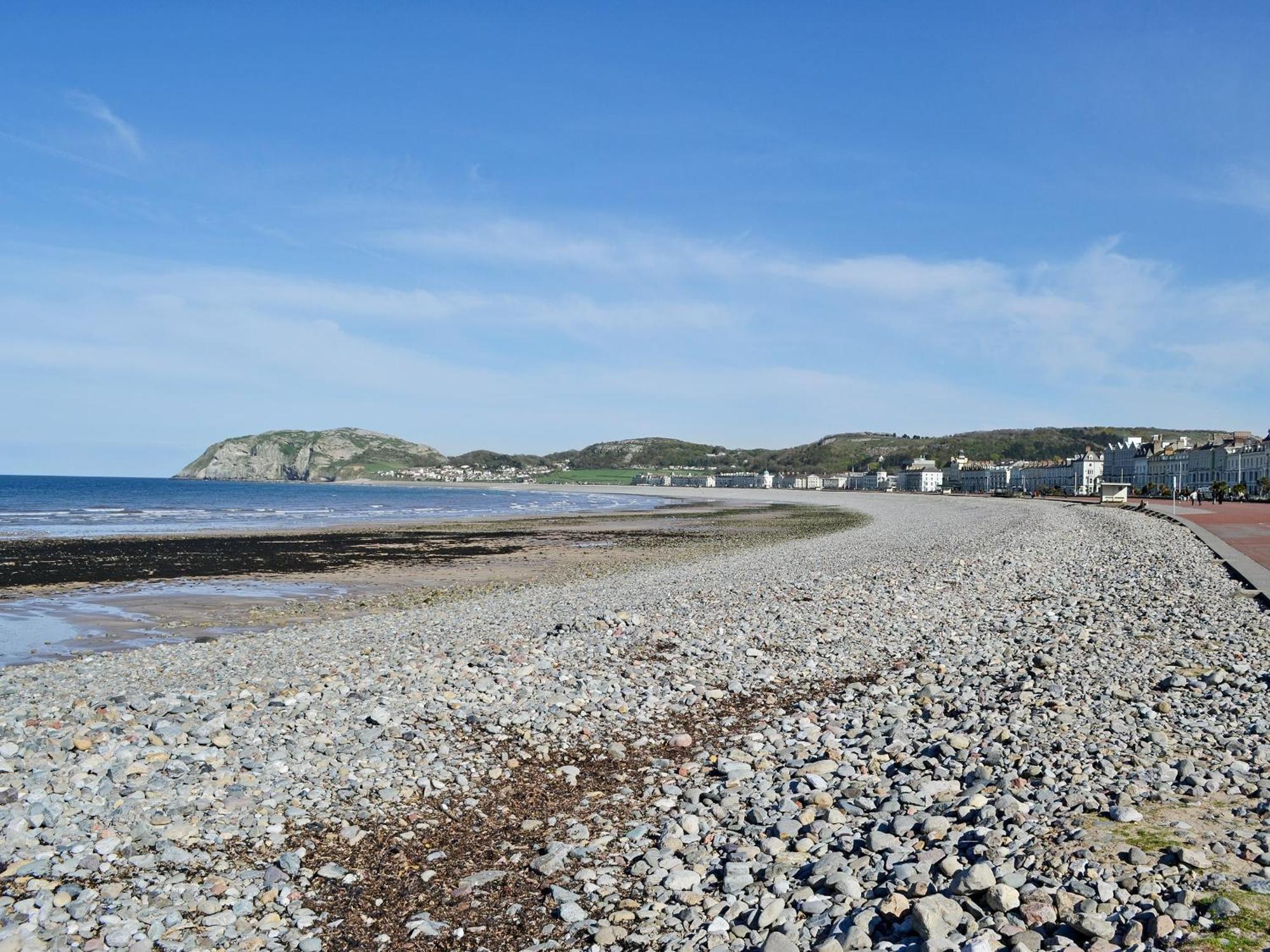 Granary Cottage Penrhyn Bay Bagian luar foto